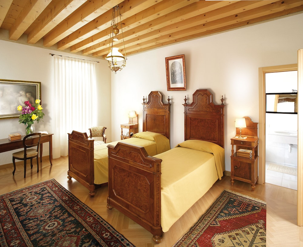 Junior Suite, 2 Twin Beds