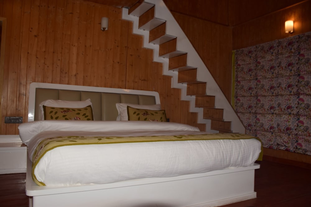 Mountain View Room With Balcony