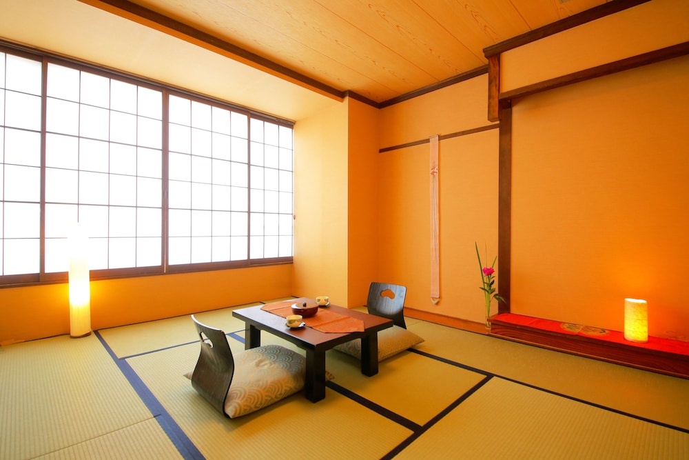 Japanese Style Room for 2 Guests with Shared Bathroom, Smoking photo 1