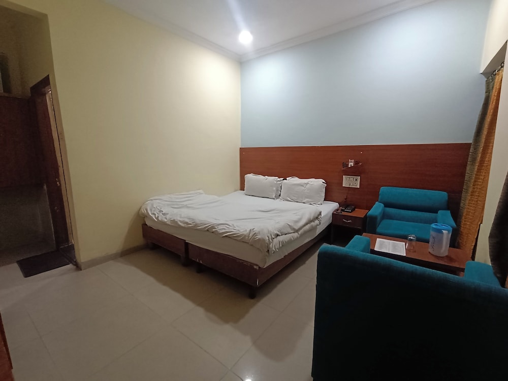 Standard Double Room - Photo 1