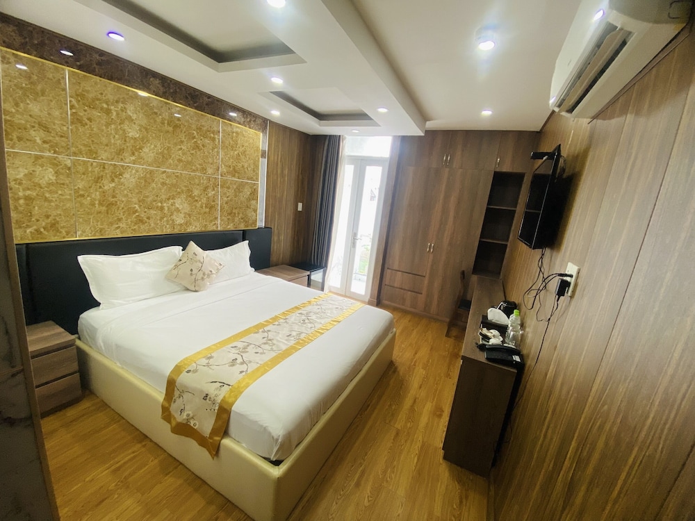 Junior Single Room