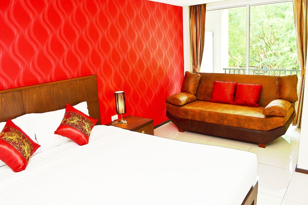 Deluxe Double Room - Photo 16