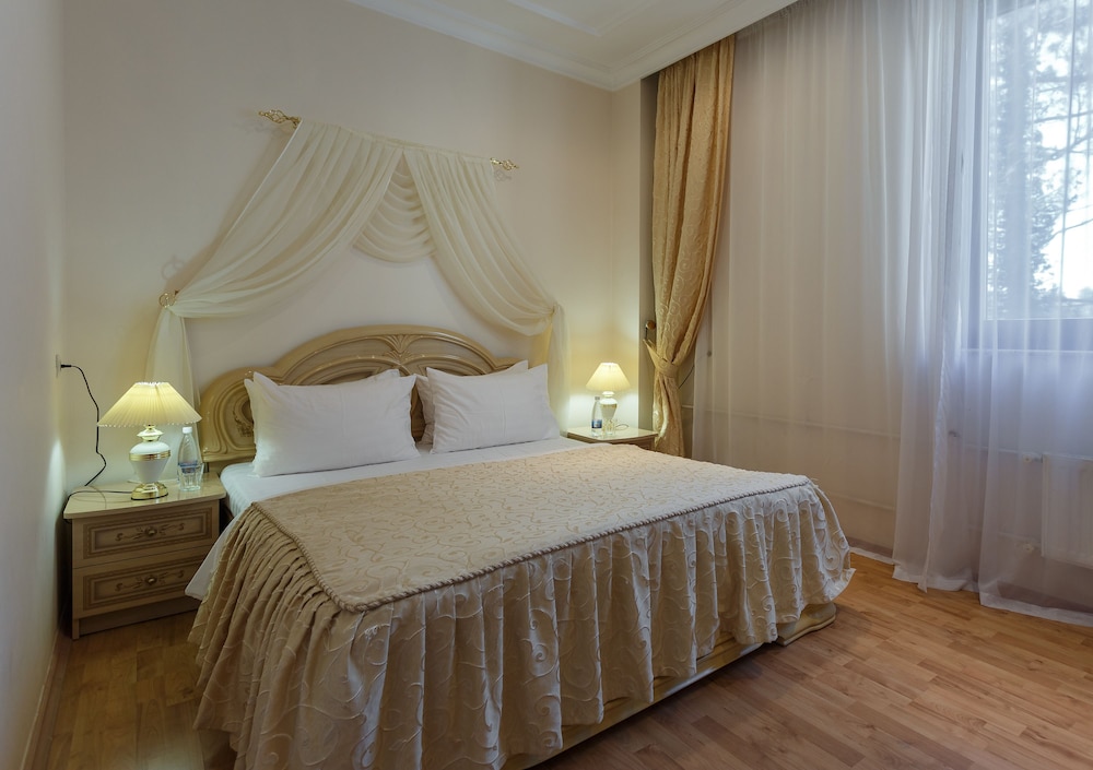 Suite, 1 Bedroom (Main Building) photo 1