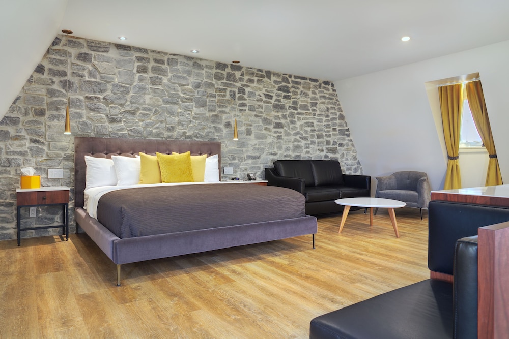 Signature Room