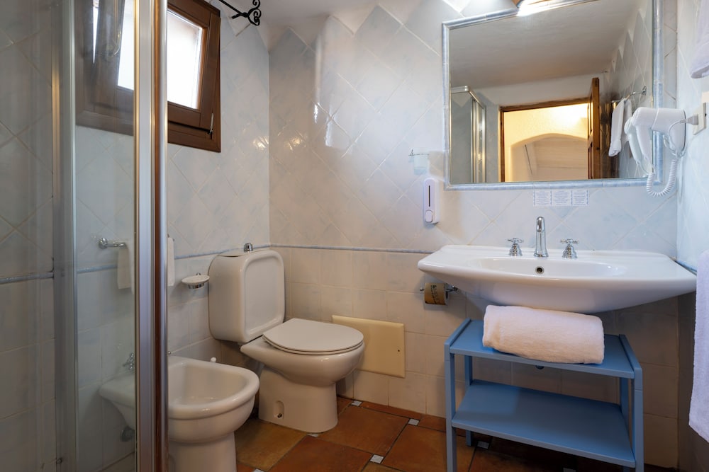Superior Room - Photo 7