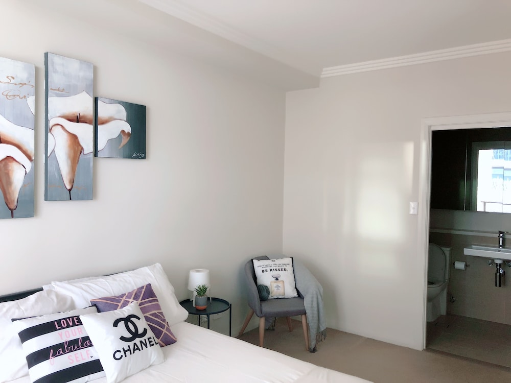 2 Bedroom Apartment photo 2