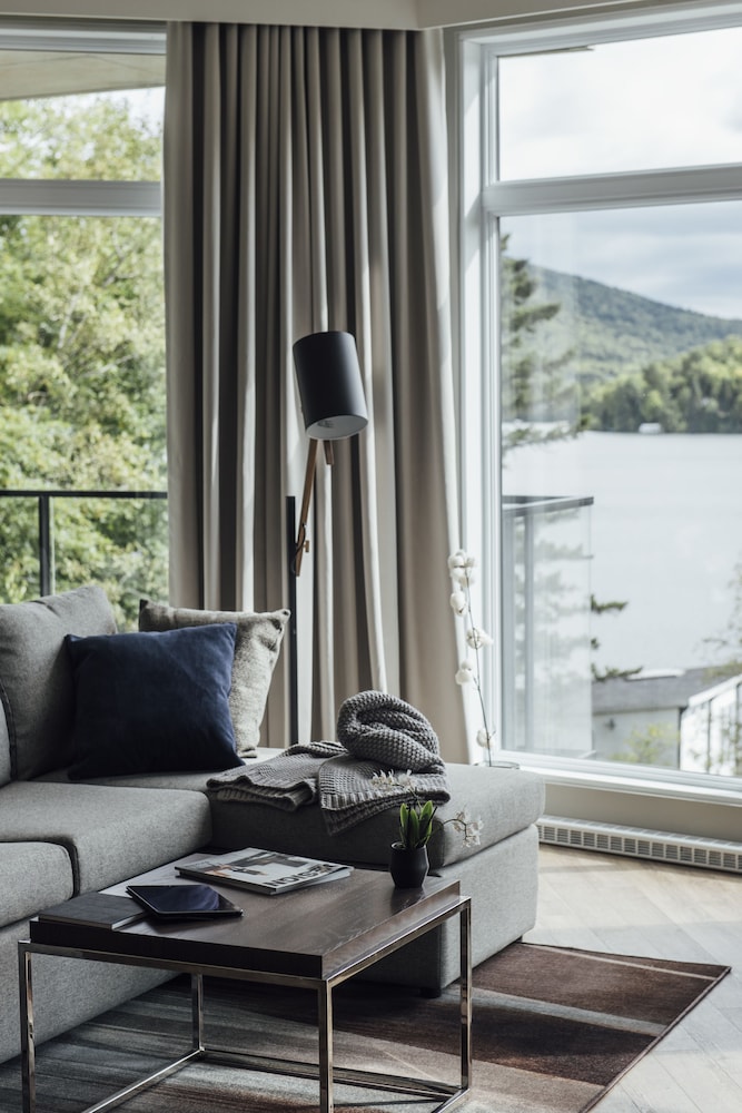 Classic Studio, Multiple Beds, Non Smoking, Lake View