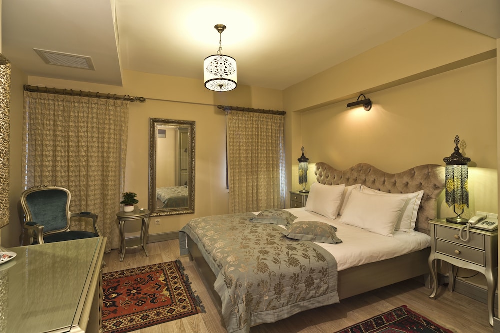 Standard Double or Twin Room photo 1