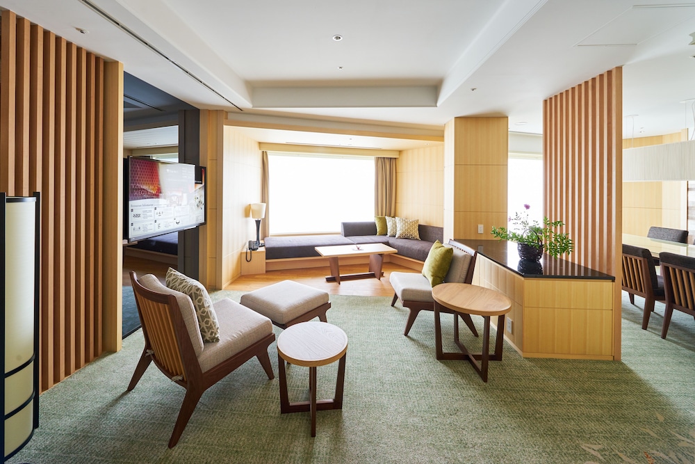 [Lounge Access] Ambassador Suite, Non Smoking photo 3