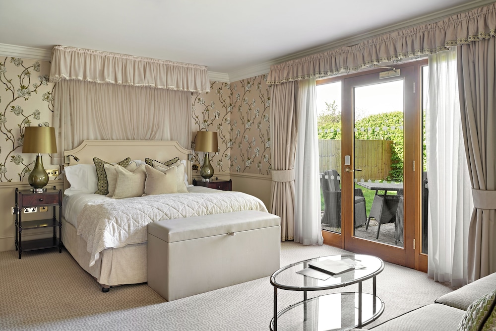 Luxury Room (Private Garden)