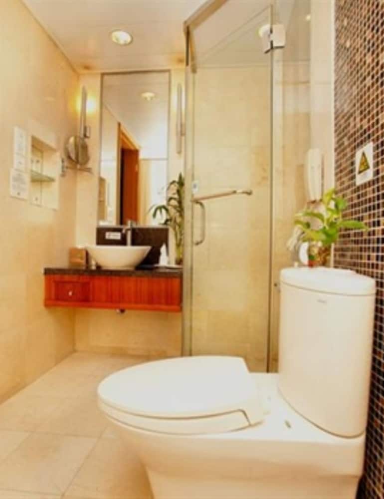 Standard Twin Room - Photo 5