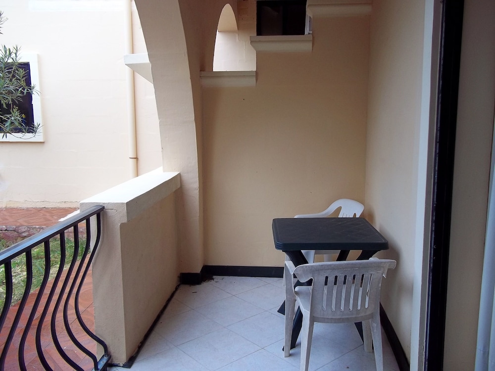 Standard Twin Room, Garden View, Ground Floor photo 2