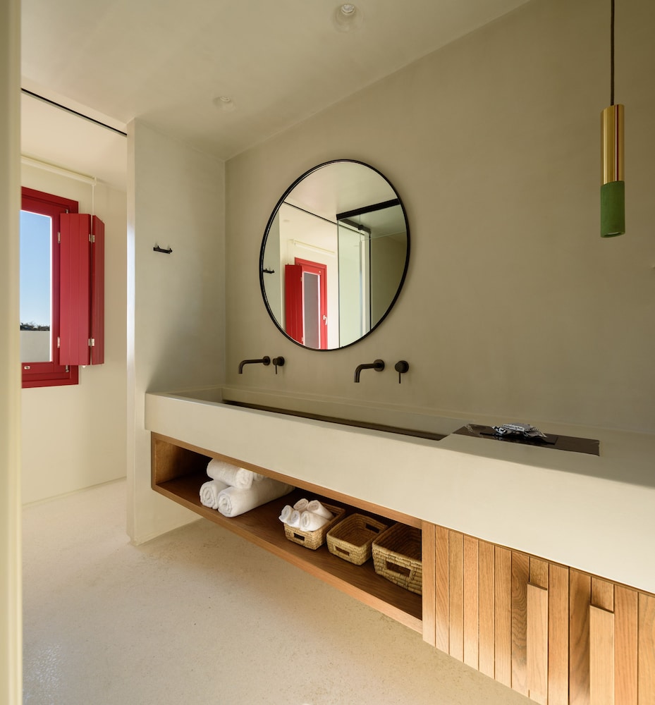 Elite Suite, Jetted Tub - Photo 13