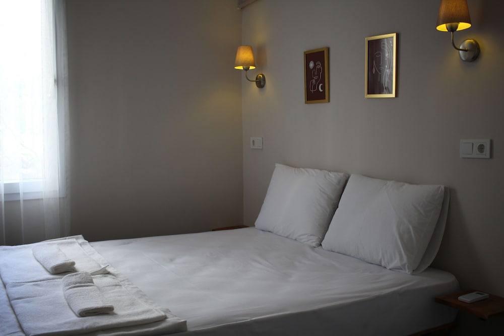 Standard Room (No:7,10,11,14) photo 2