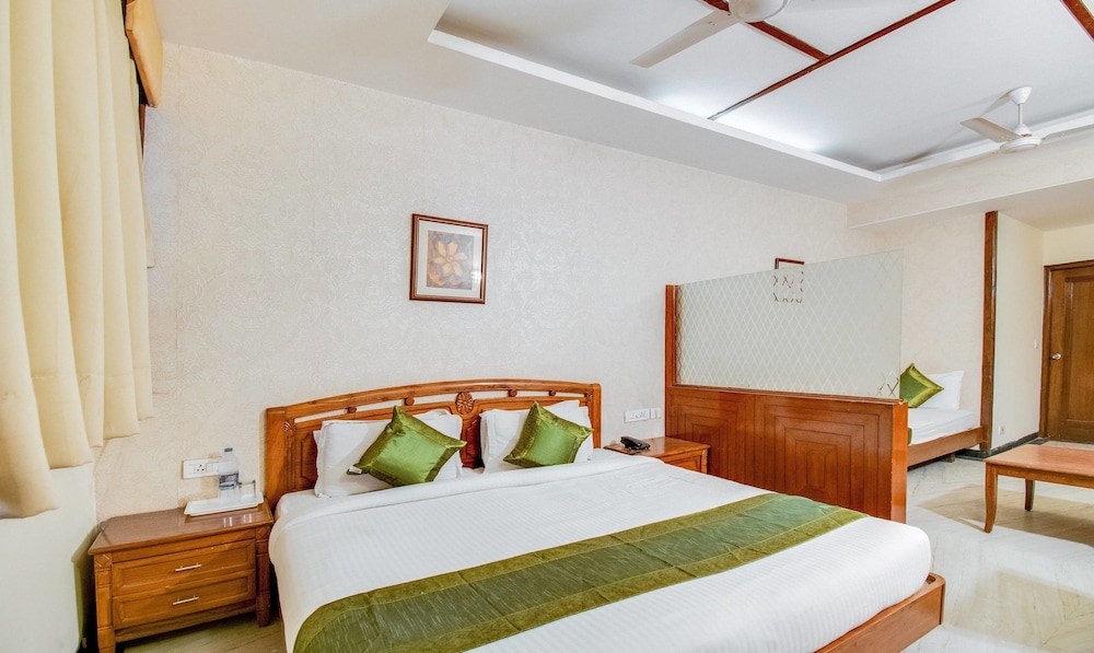 Premium Room, 1 Queen Bed photo 1