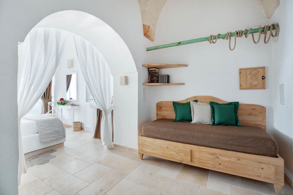 Superior Triple Room - Photo 3