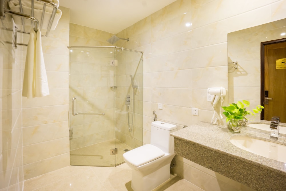 Deluxe Triple Room photo 3