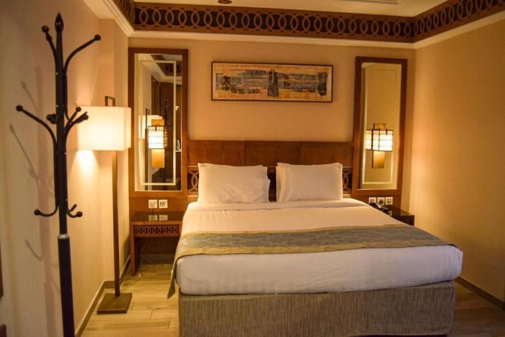 Junior Suite - Photo 1