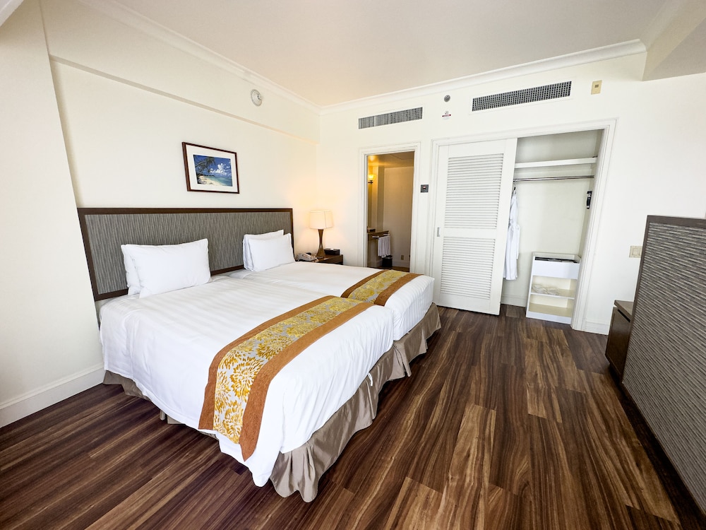 Premier Room (No View) photo 1