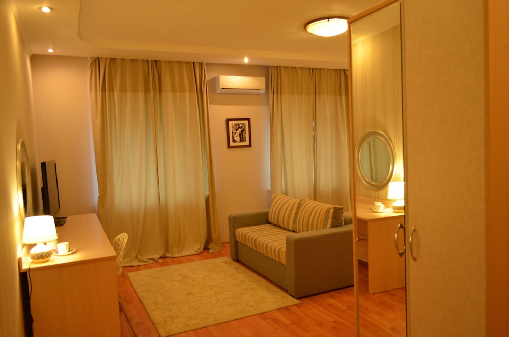 Luxury Suite, 1 Queen Bed photo 3