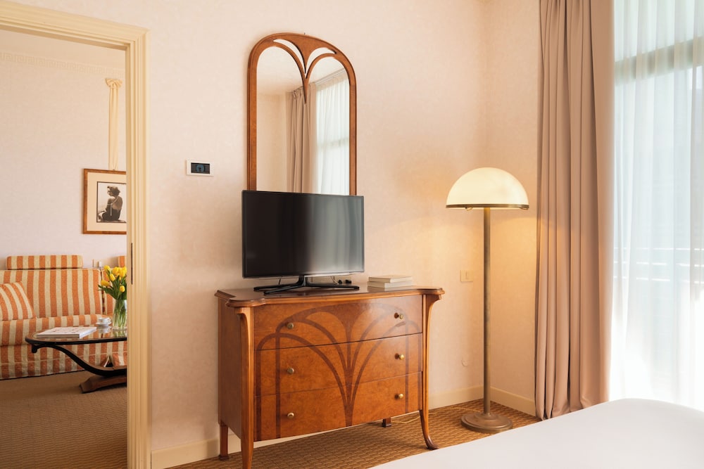 Junior Suite, Balcony photo 3