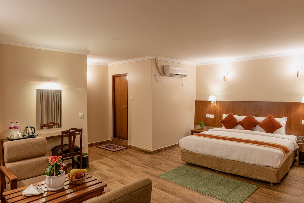 Deluxe Double or Twin Room, Lake View - Photo 4