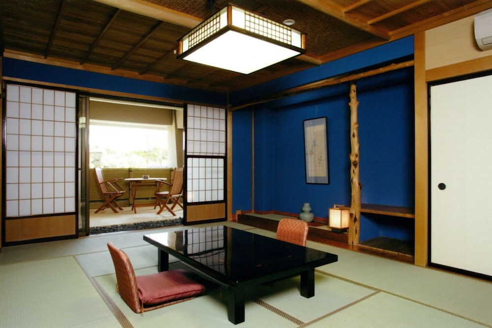 Comfort Suite photo 1