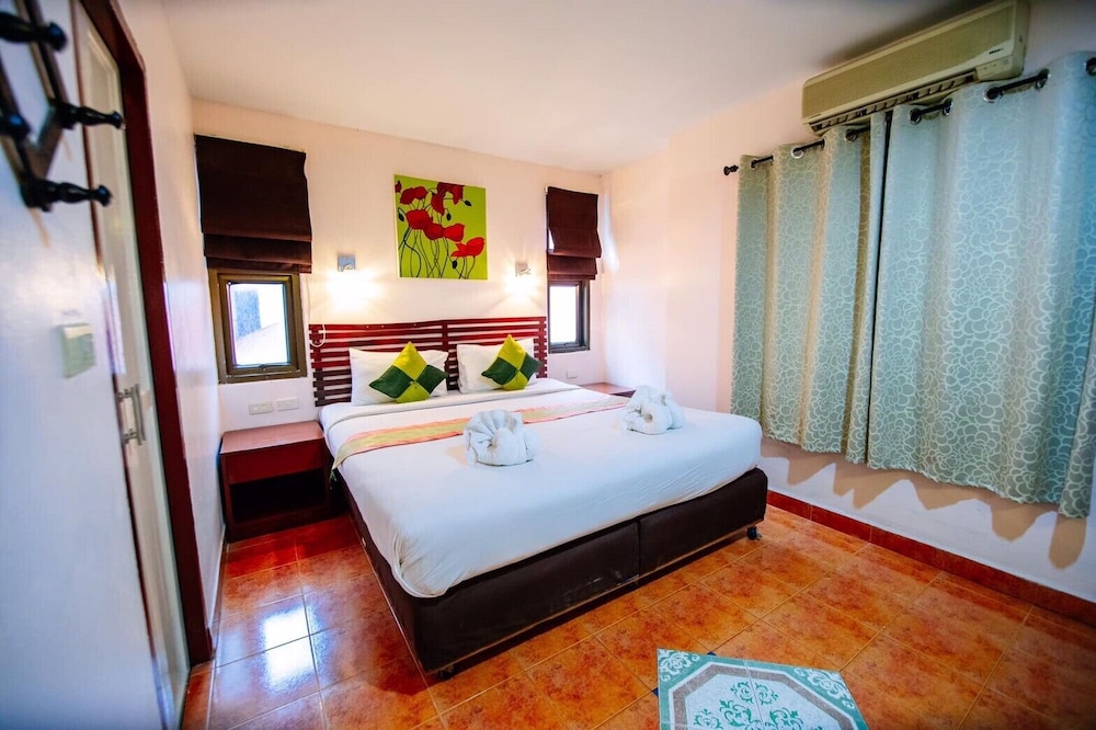 Standard Double Room - Photo 7
