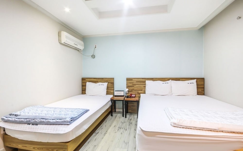 Deluxe Twin Room photo 3