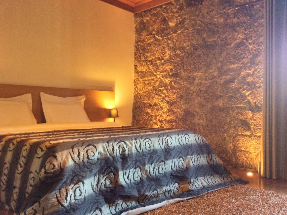 Superior Double or Twin Room, Jetted Tub - Photo 2