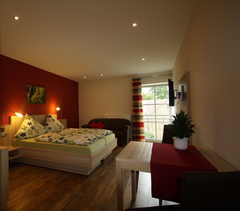 Modern Double Room photo 1
