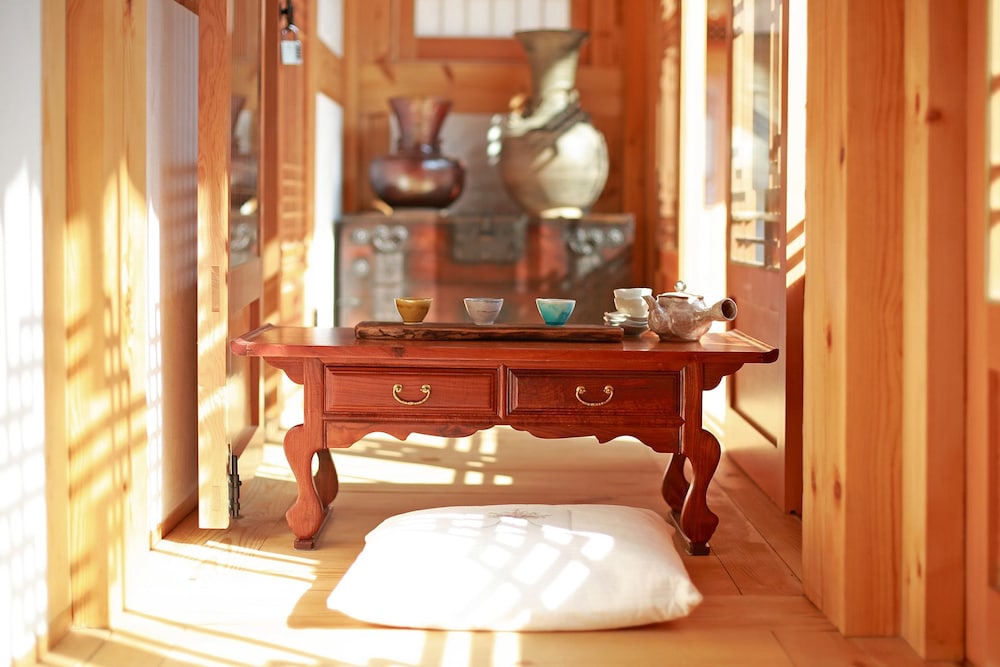 Jinheung photo 2