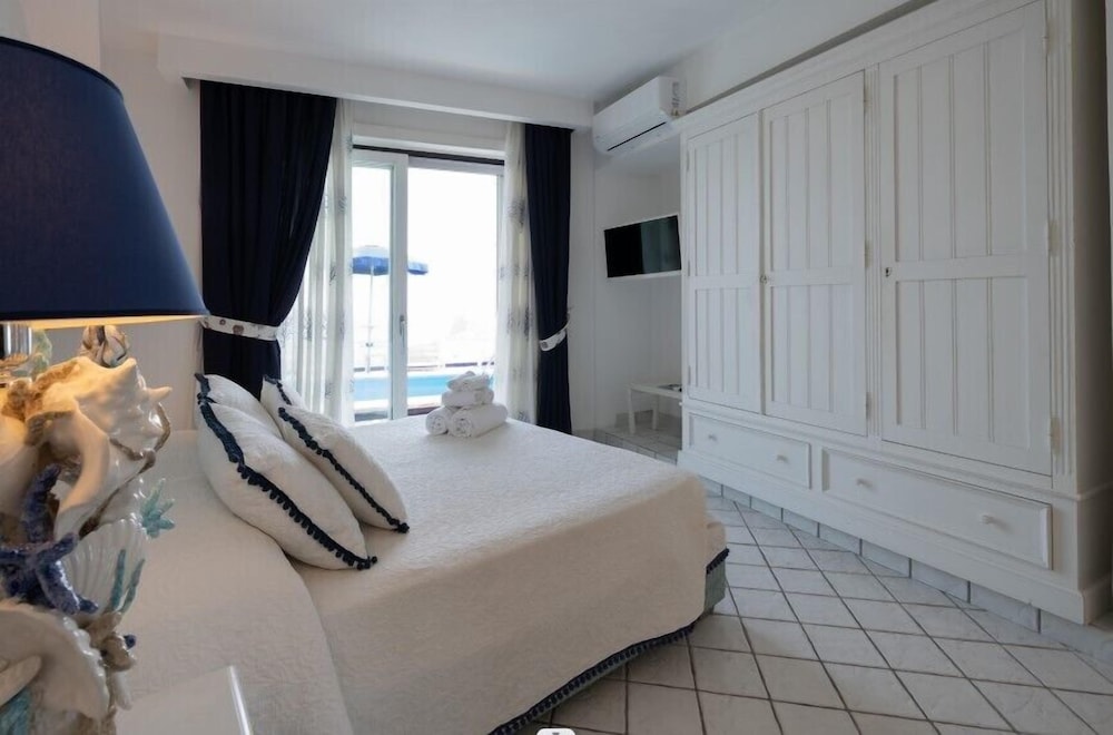 Double Room, Sea View