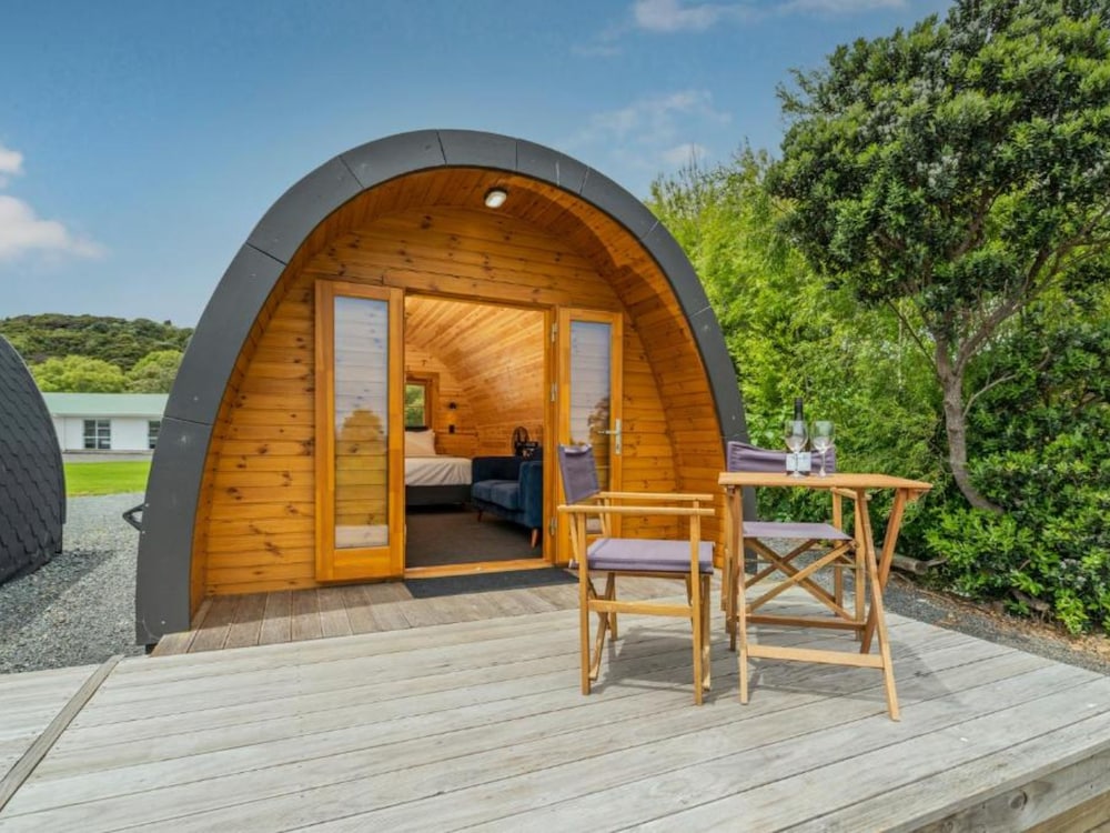 Beachside Deluxe Glamping Pod