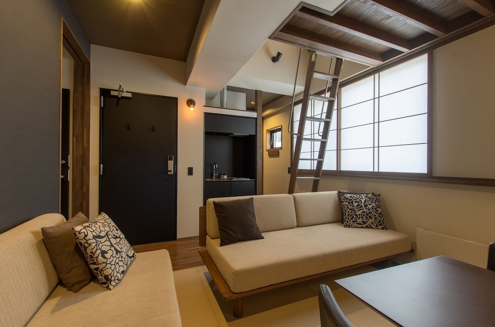 Tanuki Studio Apartment L3
