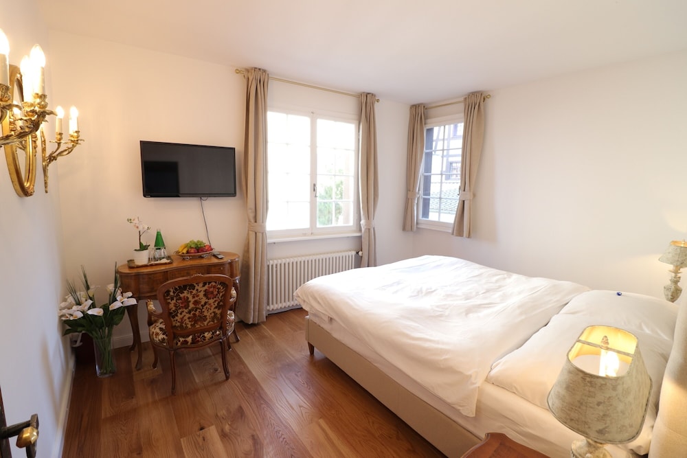 Economy Double Room - Photo 6
