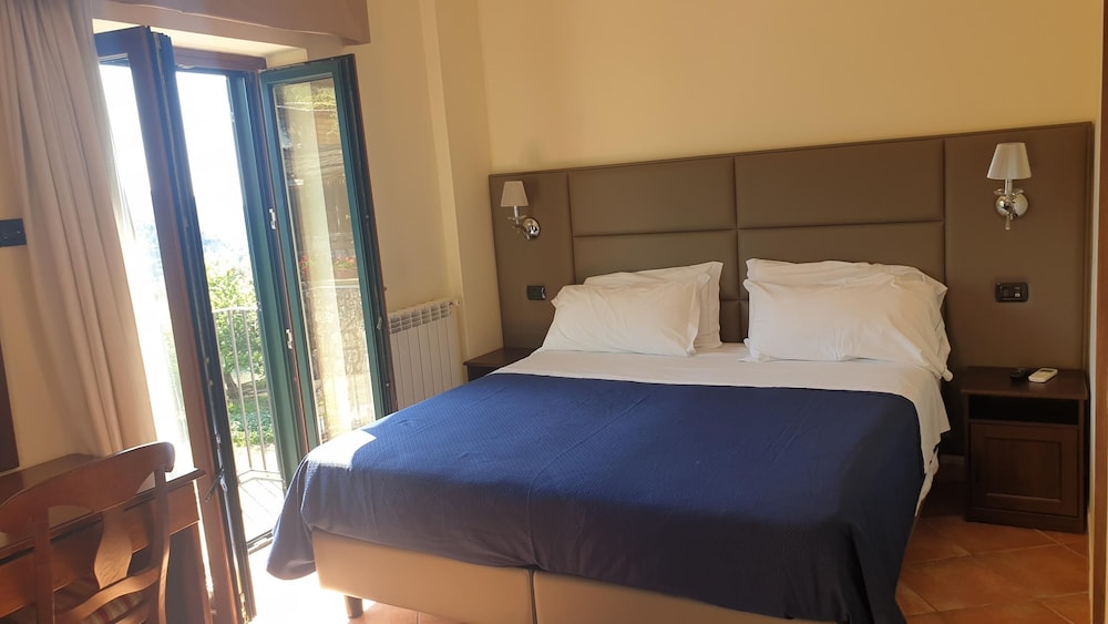 Superior Apartment, 1 Bedroom - Photo 3