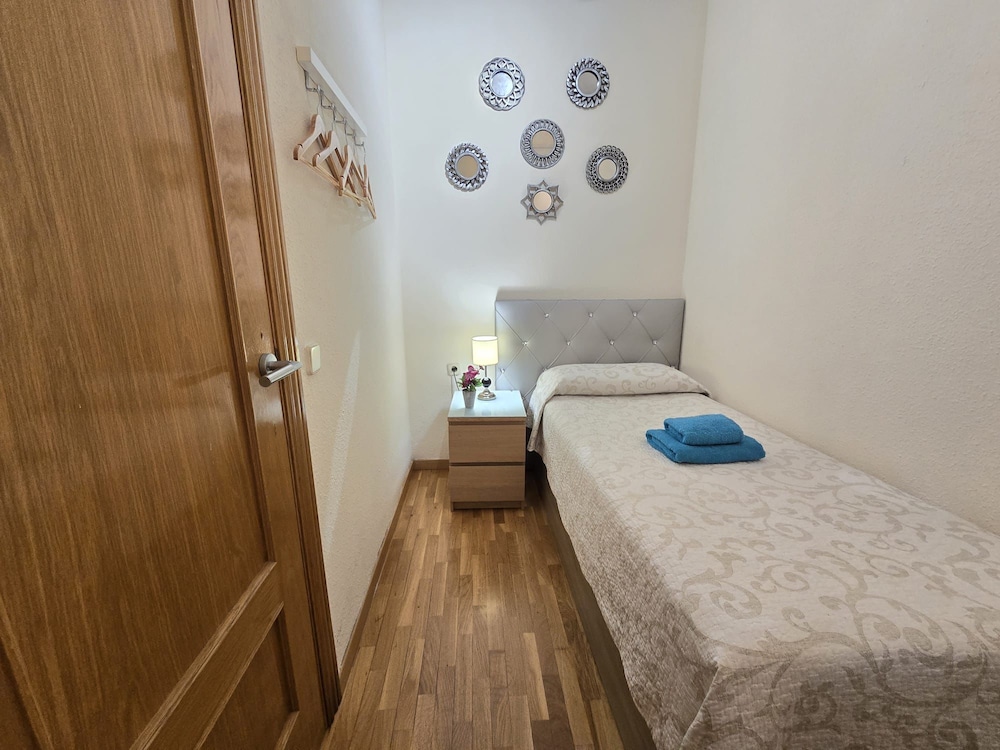 Habitación Individual, Baño Compartido