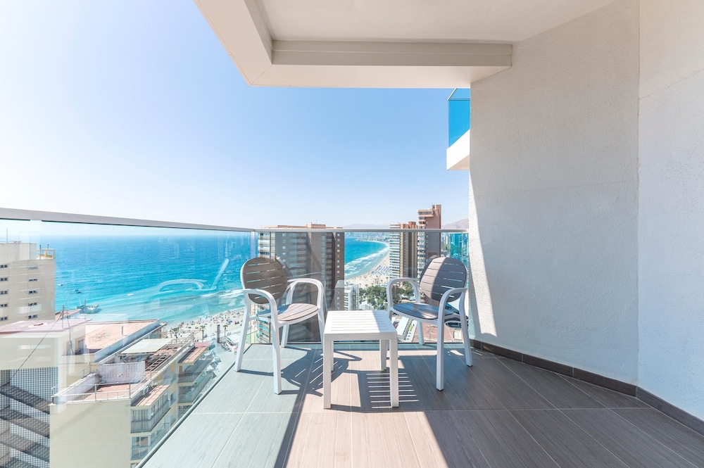Grand Superior Family Room, Sea View (2 People) photo 3