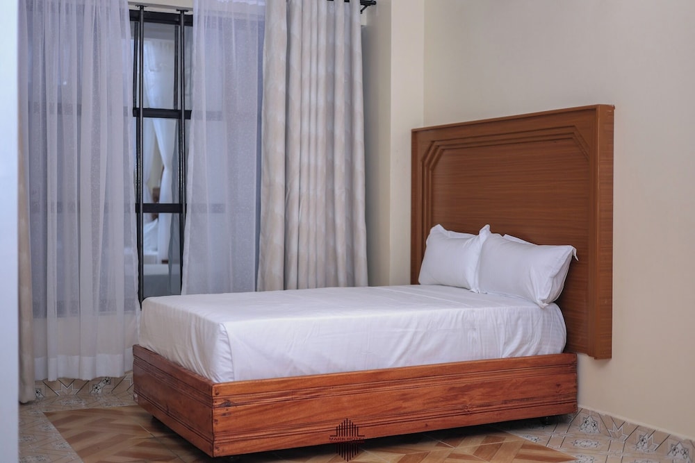 Deluxe Double Room, City View photo 3