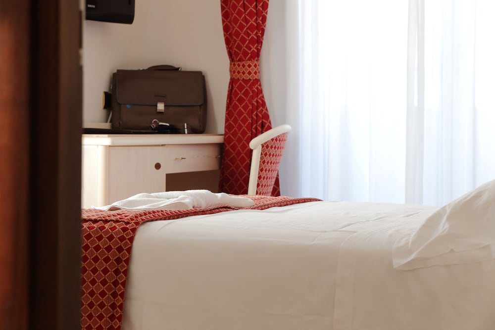 Comfort Double or Twin Room, Sea View - Photo 4