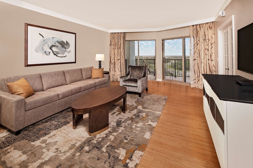Suite, 3 Bedrooms, Kitchen