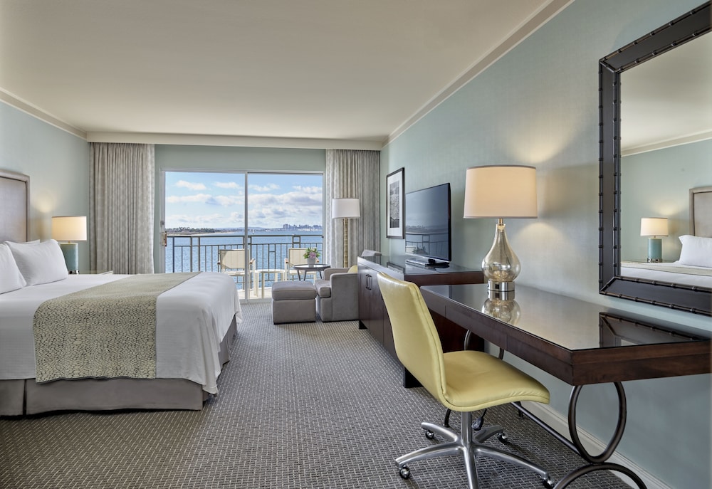 Room, 1 King Bed (Coastal View) - Photo 1