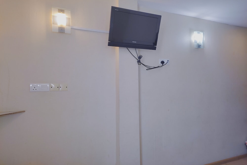 Twin Room - Photo 2