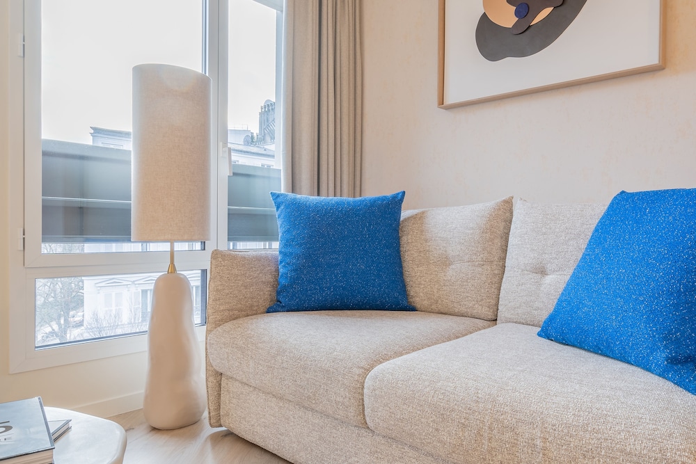 1 Bedroom Apartment Premium  35m2 photo 2