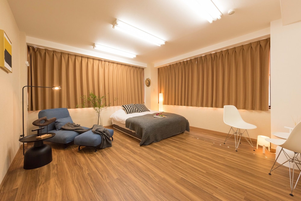 Apartment photo 2