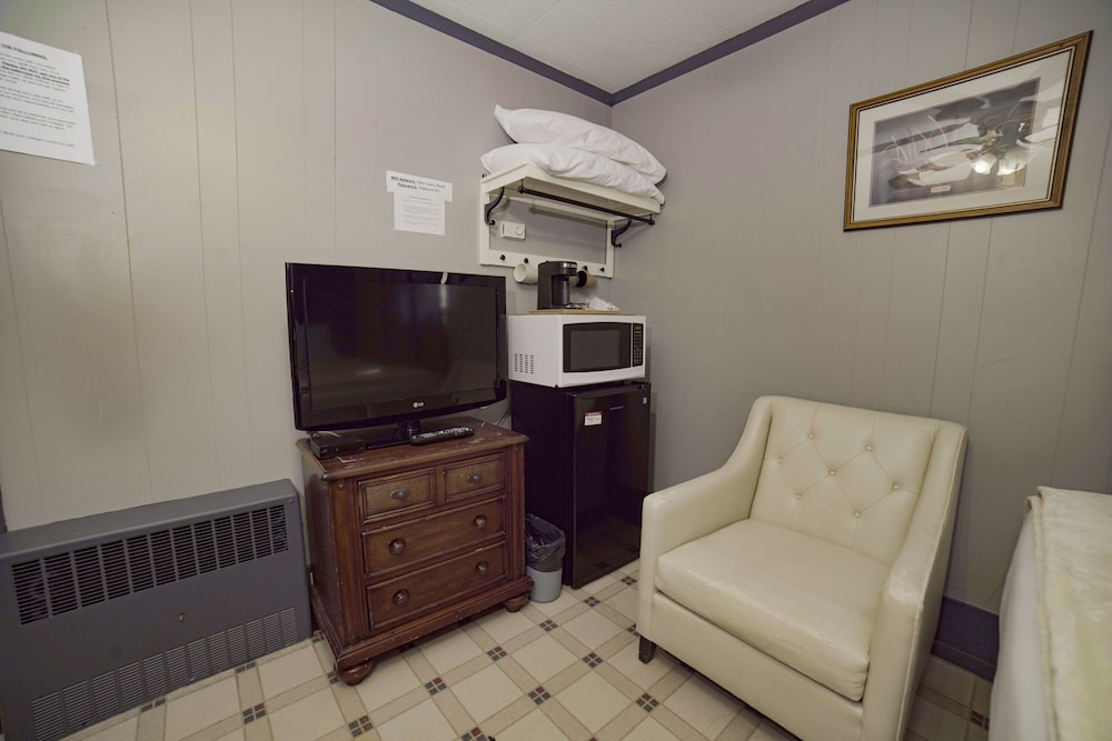 Superior Room, 2 Queen Beds photo 3