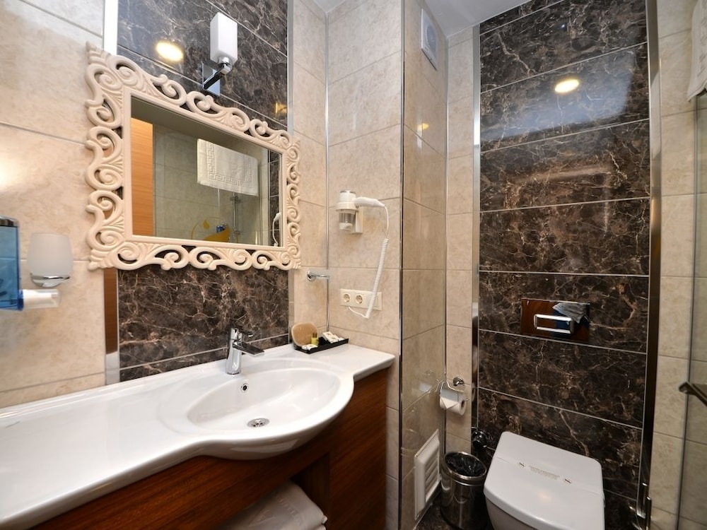 Standard Double Room, City View photo 3