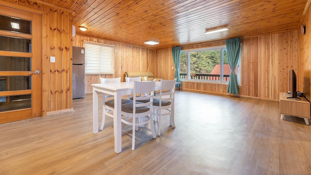 Basic Room, 1 Bedroom (Gangnaeeumdong2Cheung)