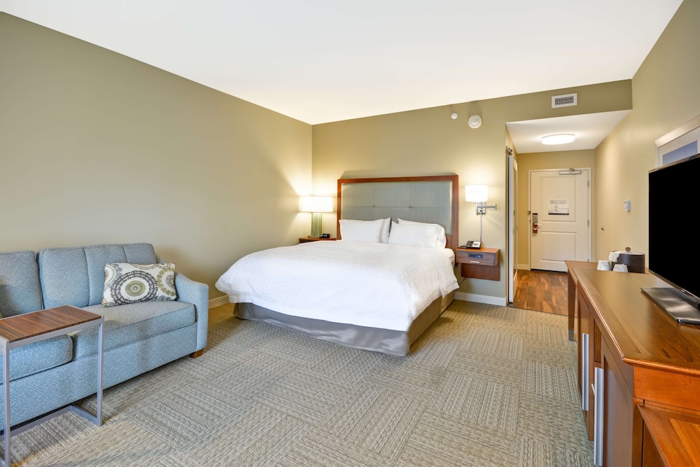 Room, 1 King Bed, Non Smoking - Photo 2